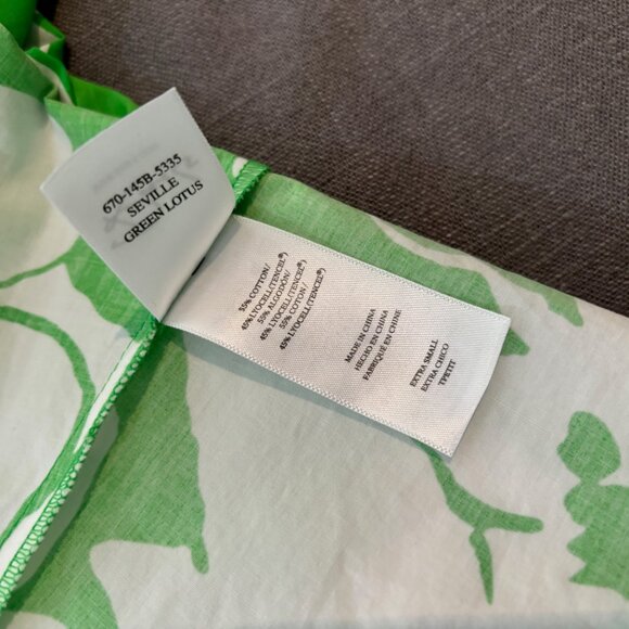 Rails Seville Dress in Green Lotus Print Smocked & Sleeveless size XS - Picture 7 of 8